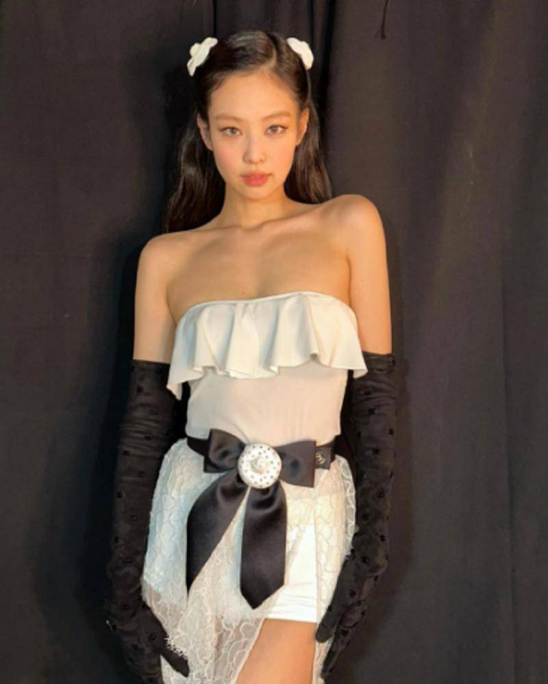instagram.com/jennierubyjane