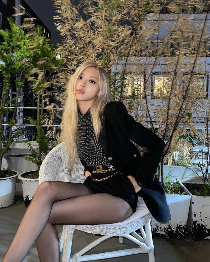 instagram.com/roses_are_rosie