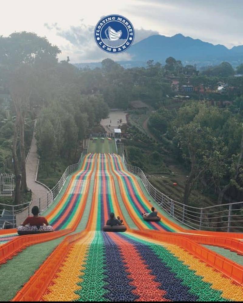 Instagram.com/floating.market.lembang