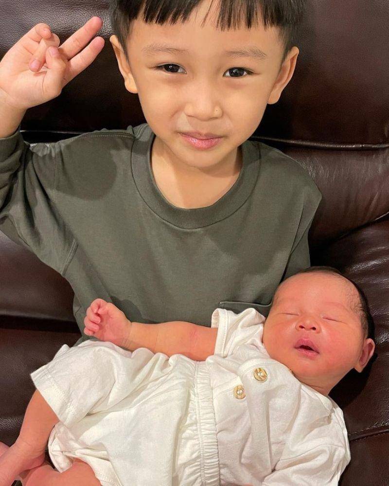 Instagram.com/@rinni_w