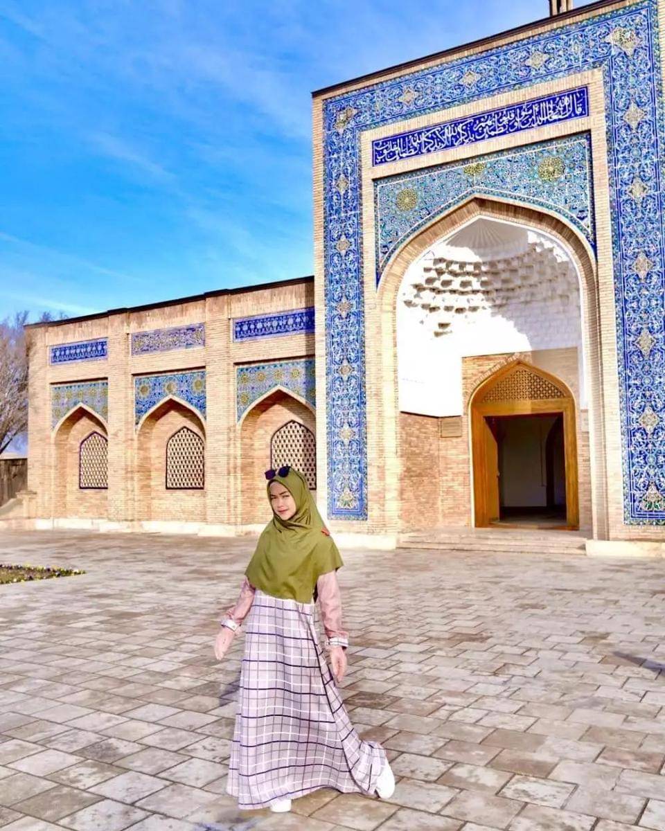 Instagram.com/riaricis1795