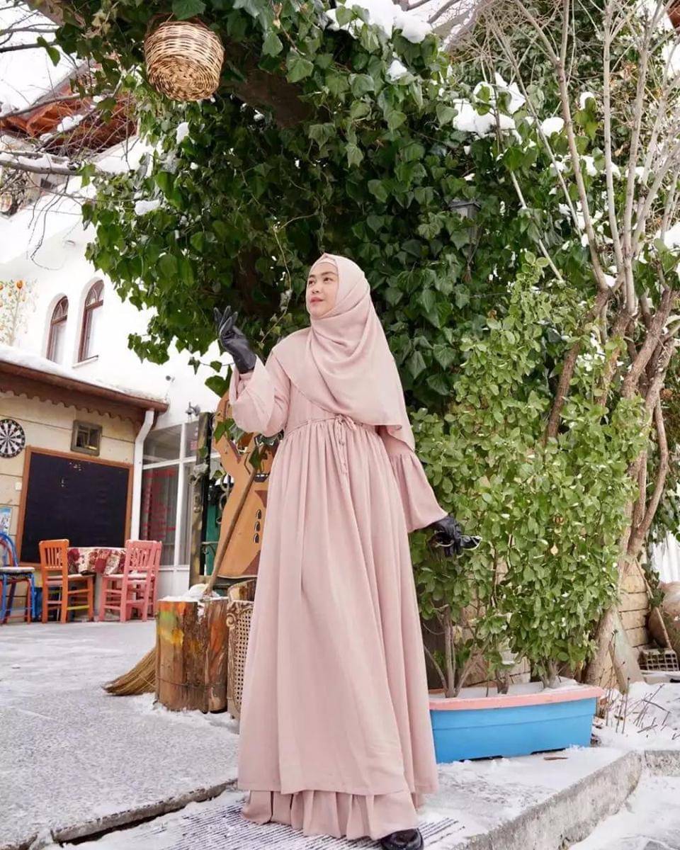 Instagram.com/riaricis1795