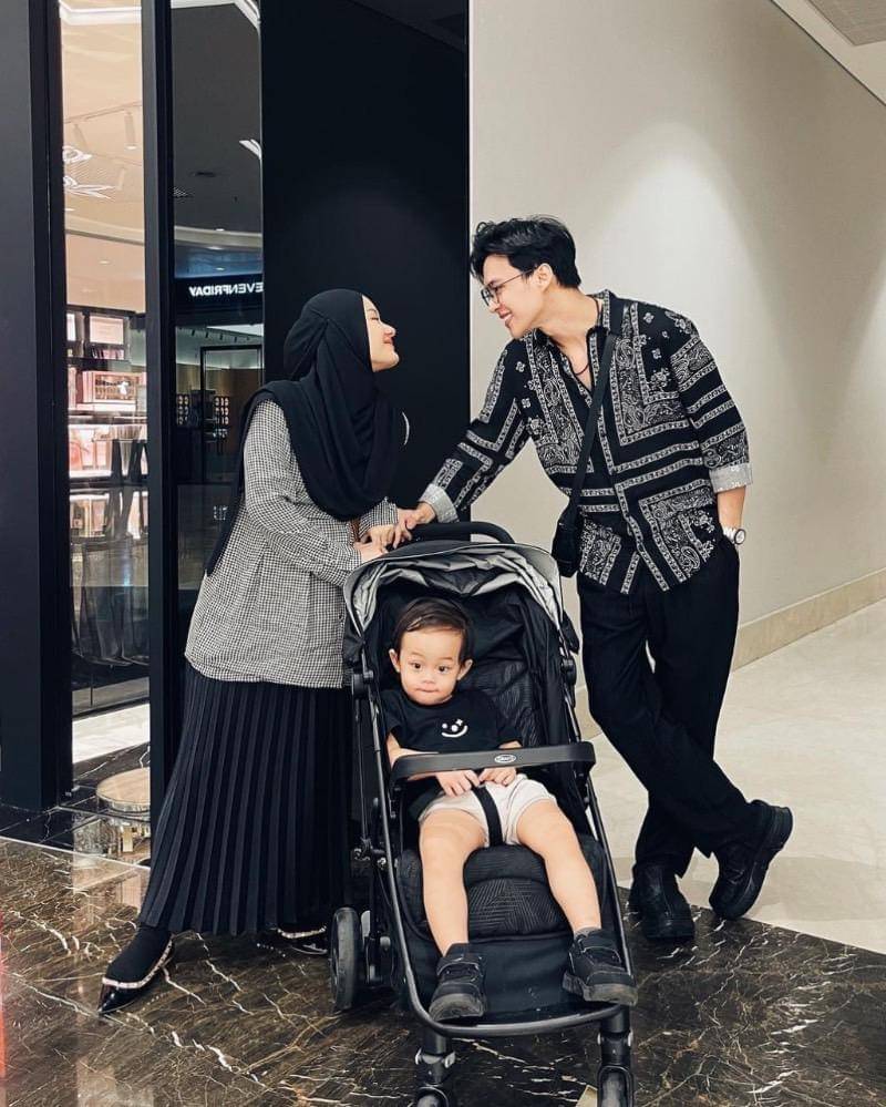 Instagram.com/rey_mbayang