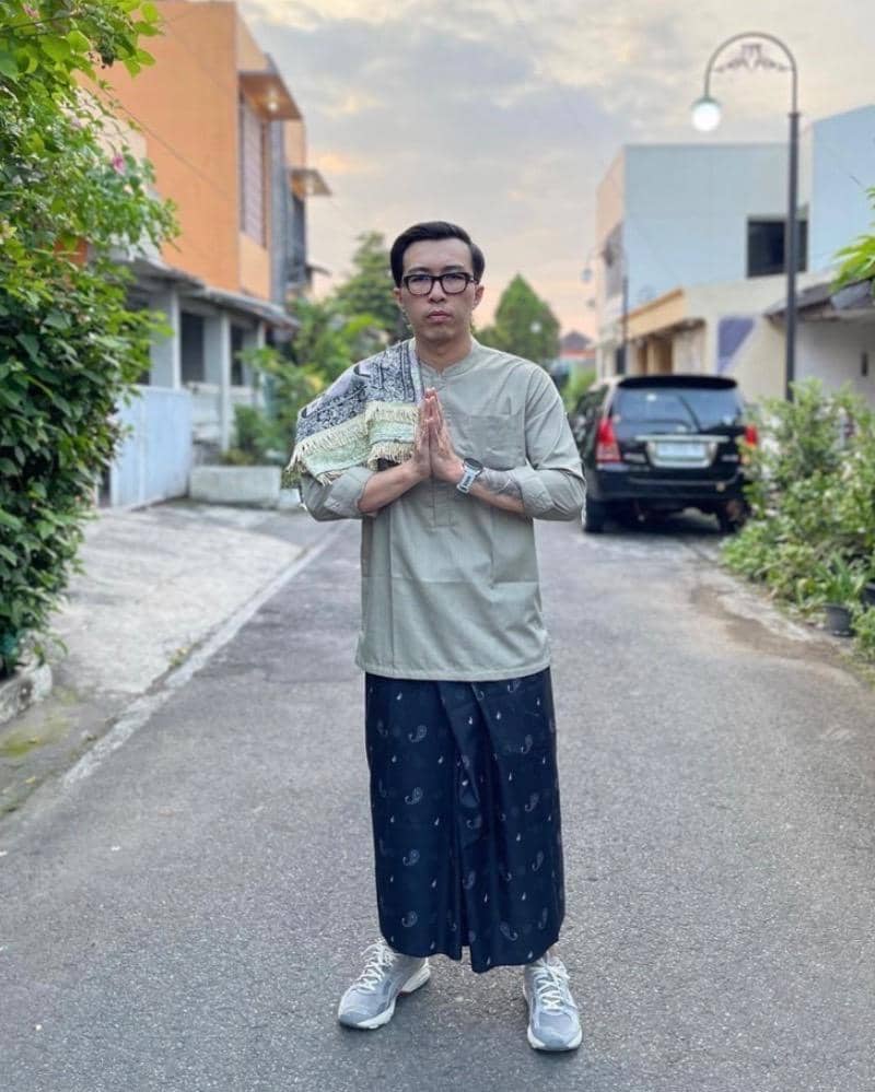 Instagram.com/dr.tirta