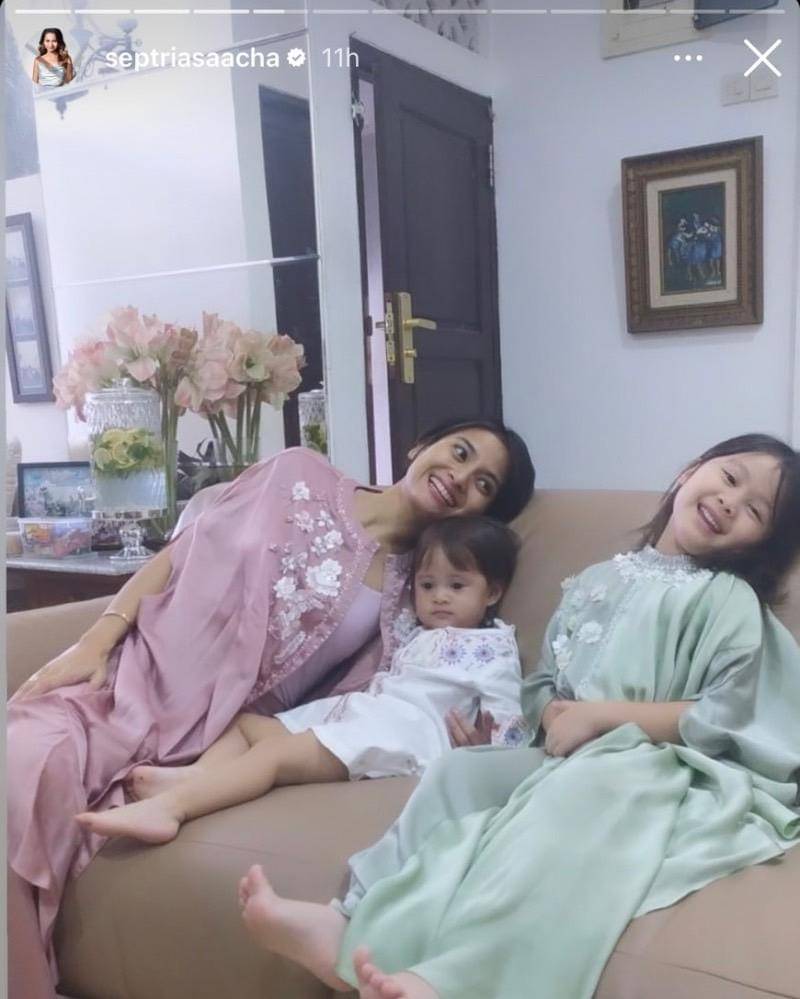 Instagram.com/septriasaacha