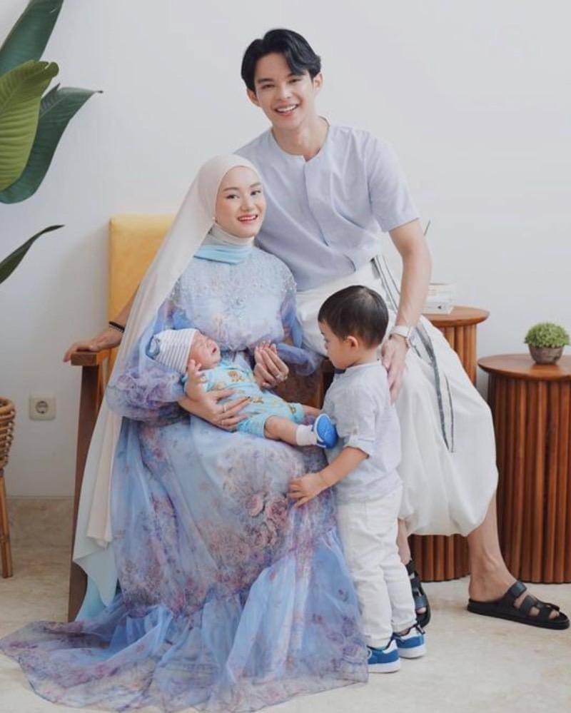 Instagram.com/dindahw