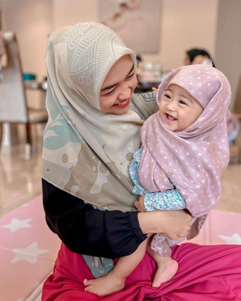 Instagram.com/riaricis1795