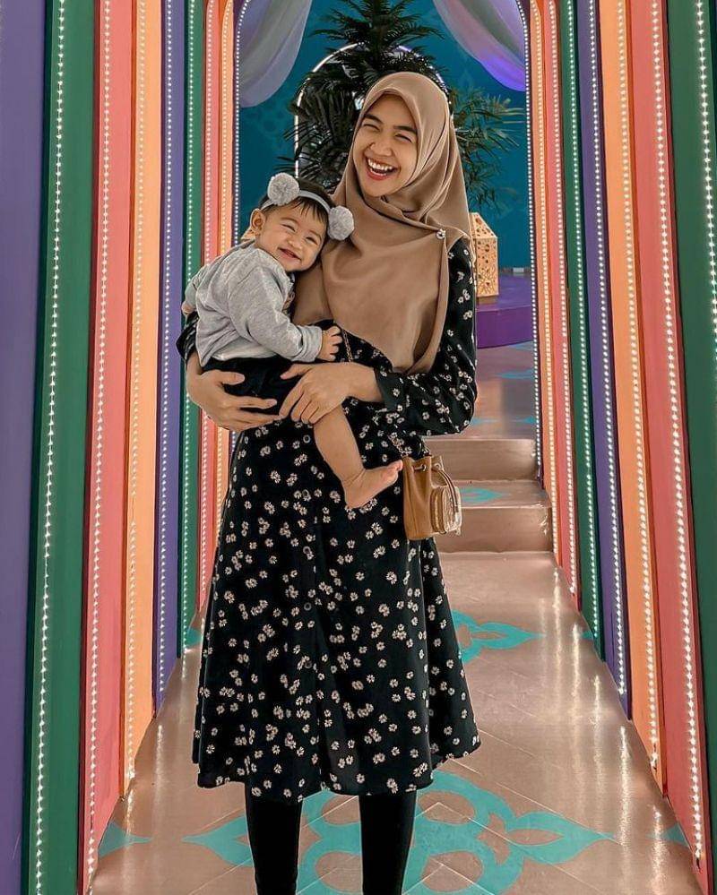 Instagram.com/riaricis1795