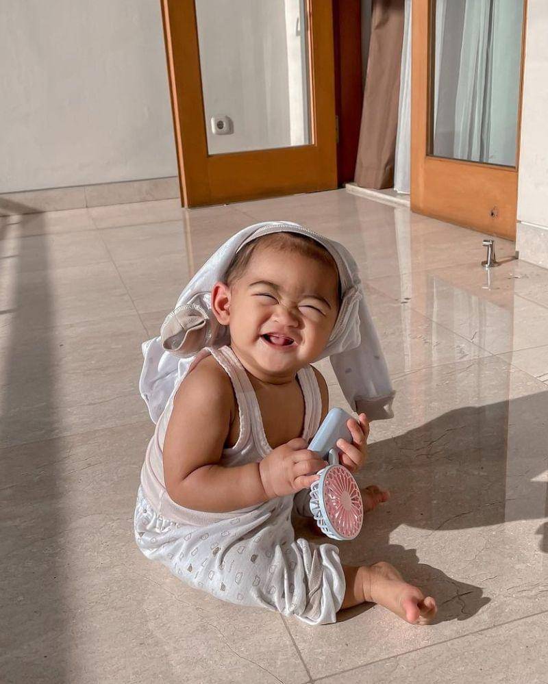 Instagram.com/riaricis1795