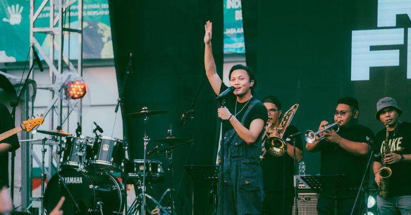 Instagram.com/rizkyfbian