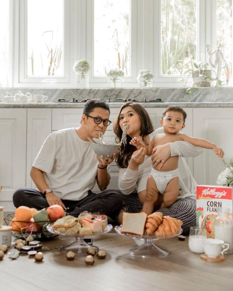 Instagram.com/tiarapangestika