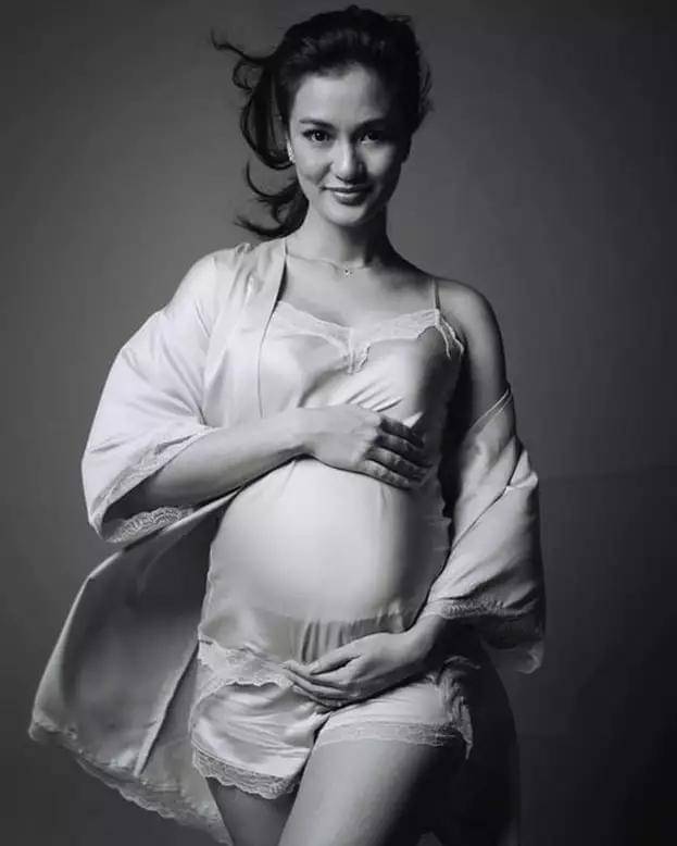 Instagram.com/atiqahhasiholan