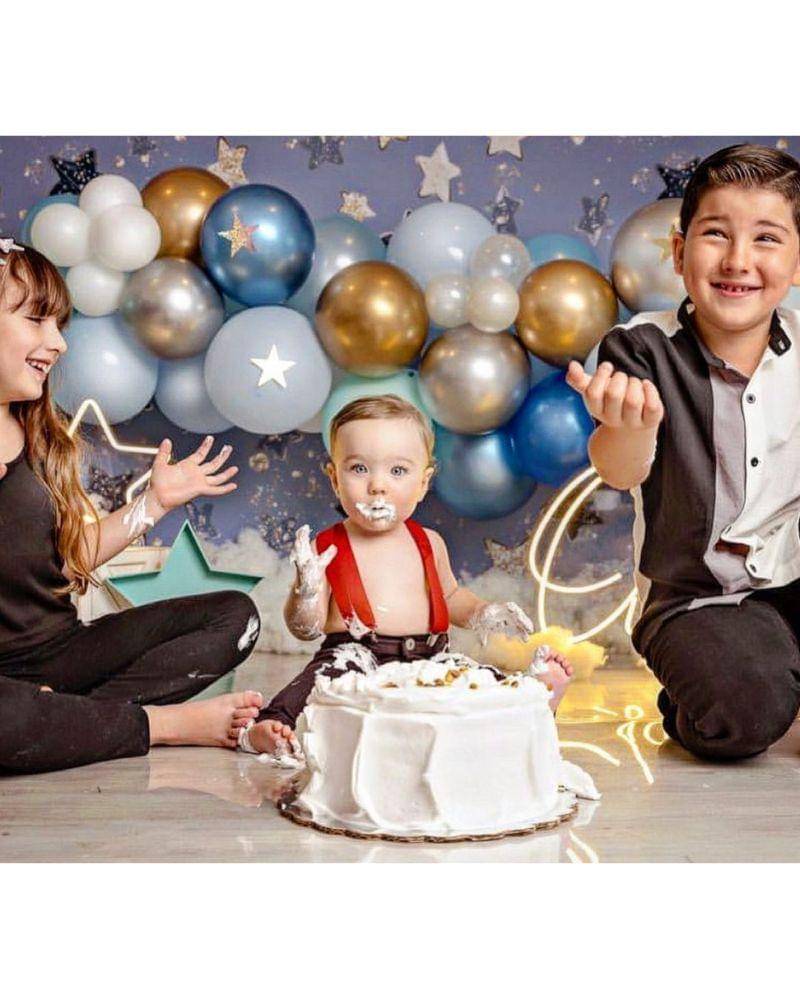 Instagram.com/@ponchodenigris