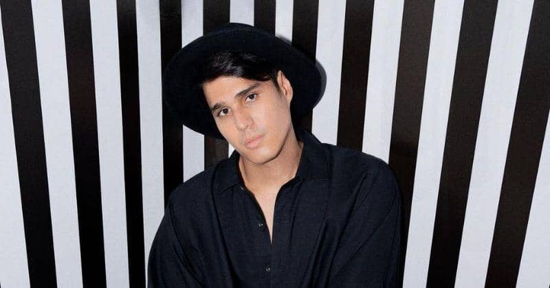 Instagram.com/mischach