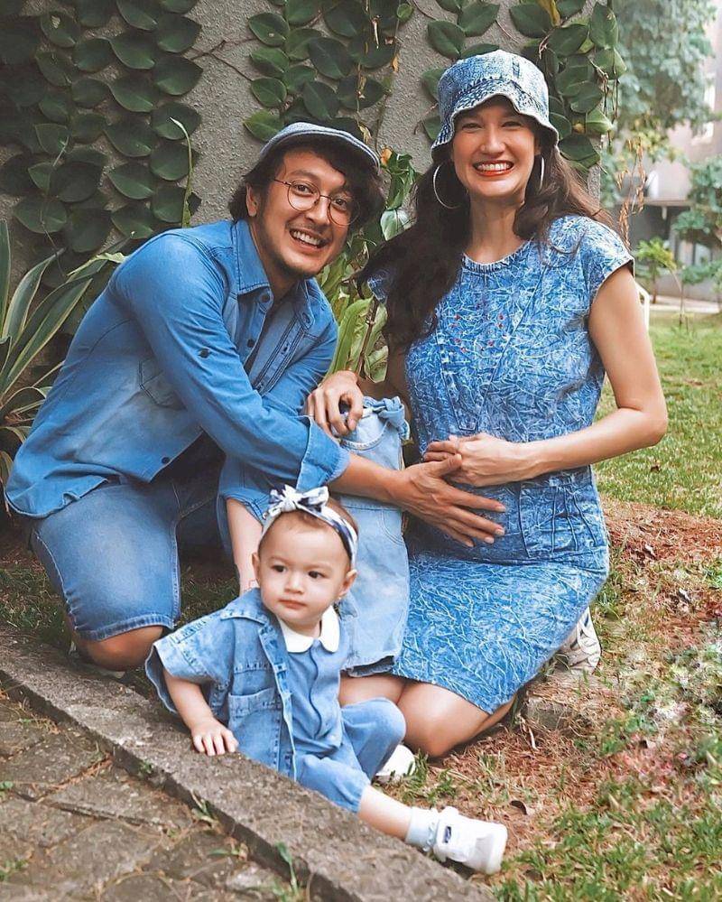 Instagram.com/@nadinelist