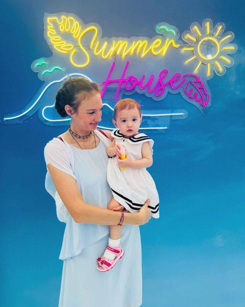 Instagram.com/@nadinelist