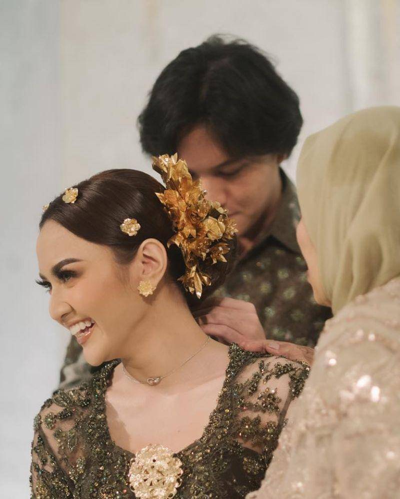 Instagram.com/thebridestory