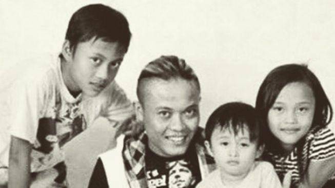 Instagram/@ferdinan_sule