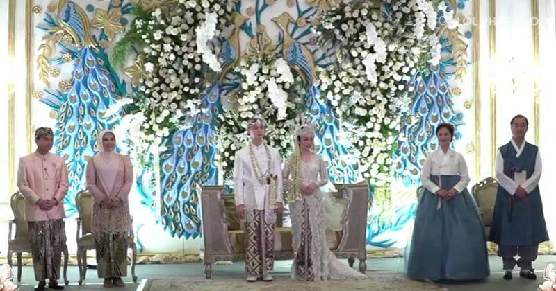 Youtube.com/LOL Photobooth