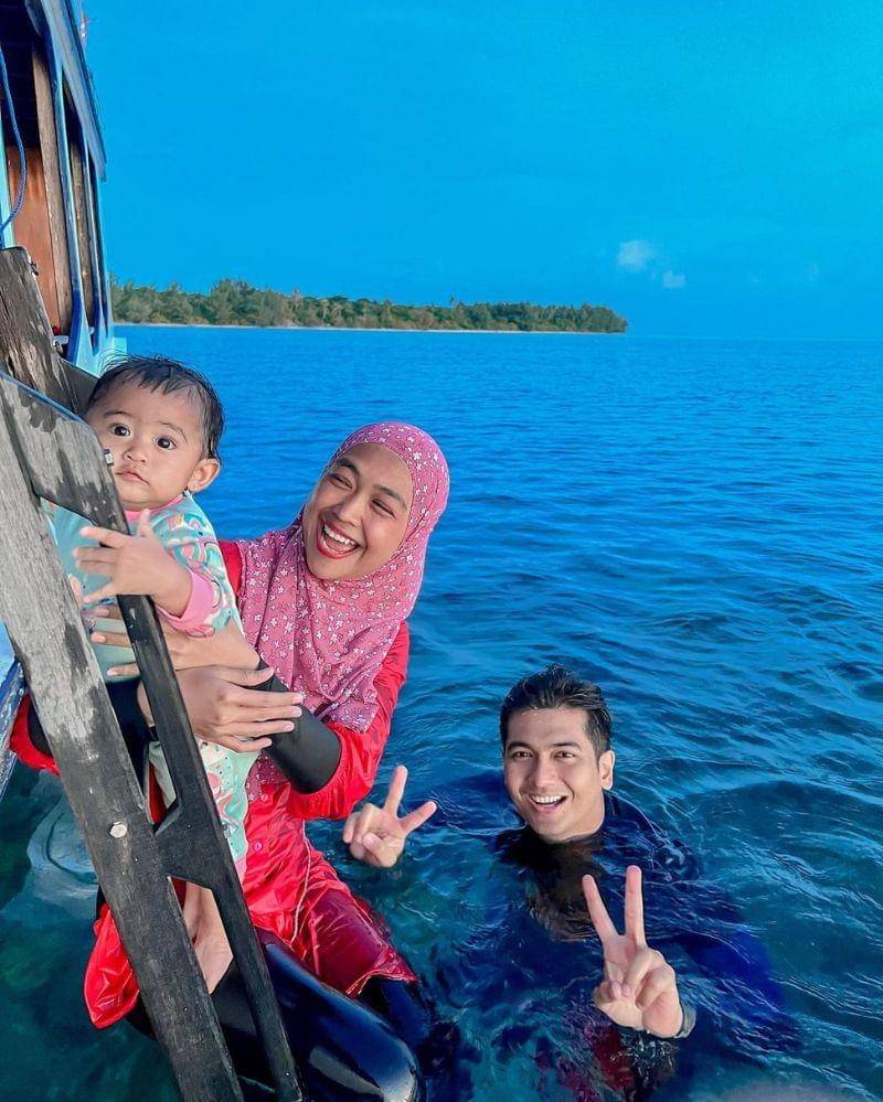 Instagram.com/riaricis1795