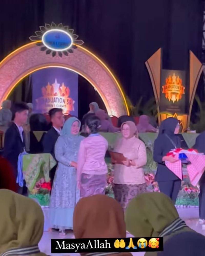 Instagram.com/riniperdiyanti