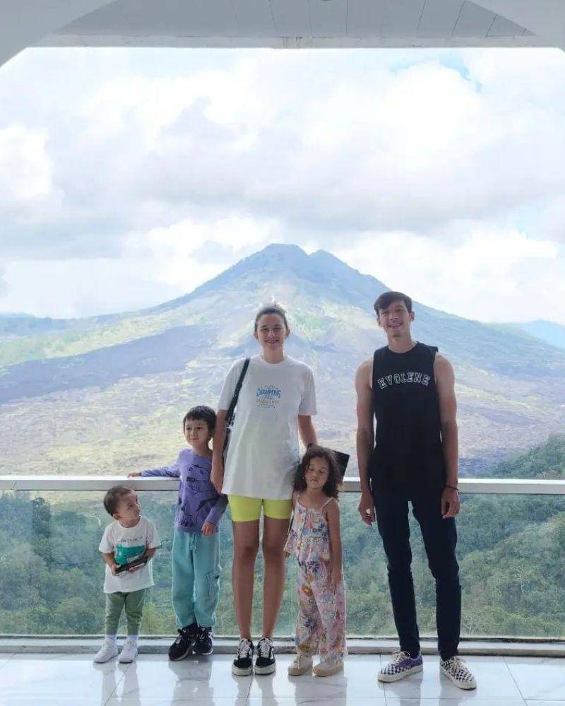 Instagram.com/dahliachr