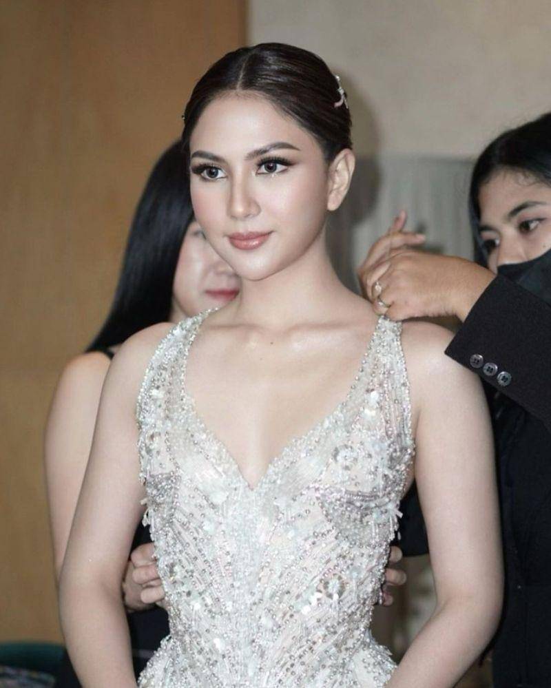 Instagram.com/Evalovira