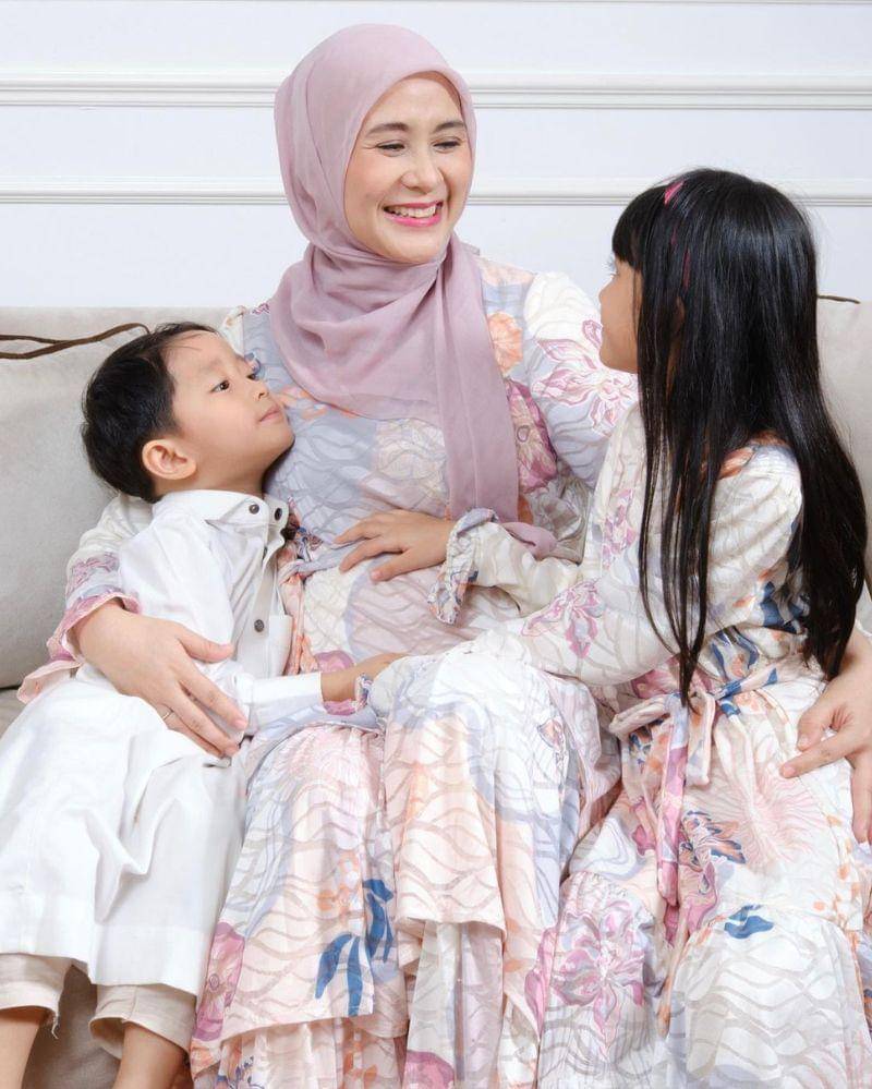 Instagram.com/ryana_dea