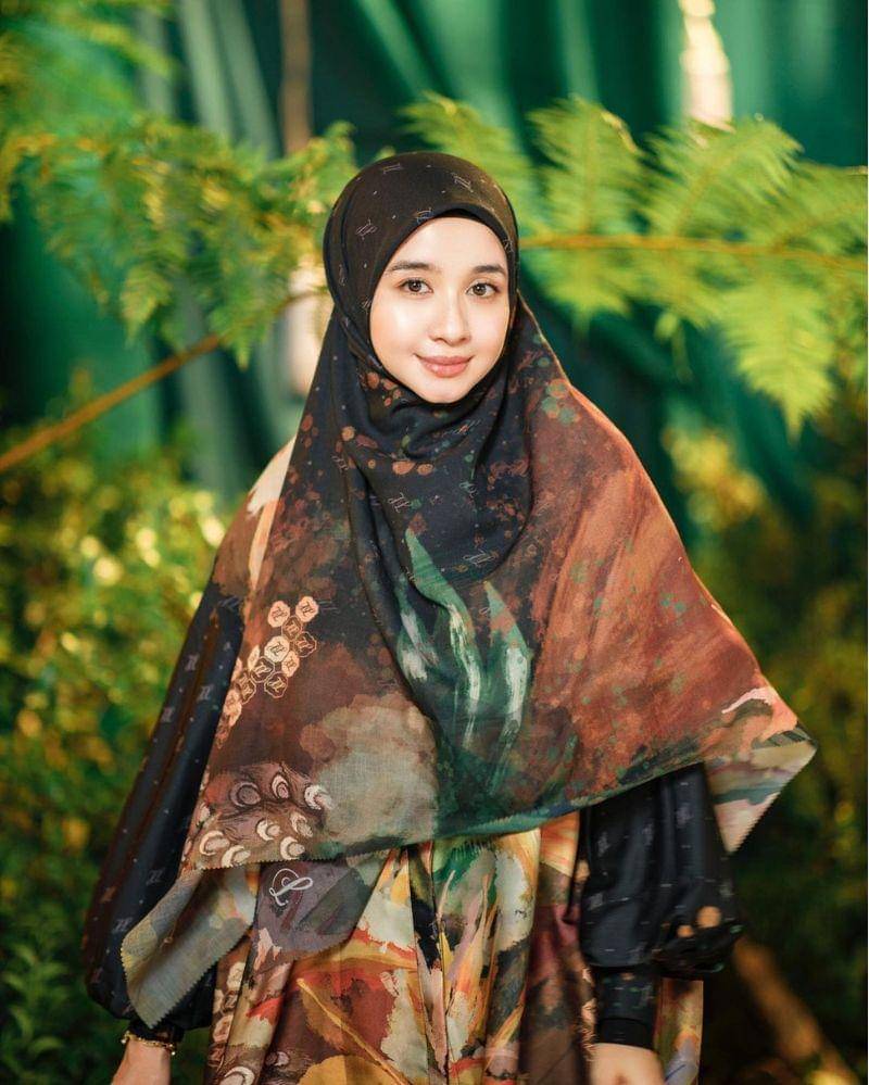 Instagram.com/laudyacynthiabella