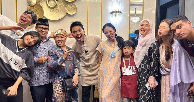 Instagram.com/dewizuhriati