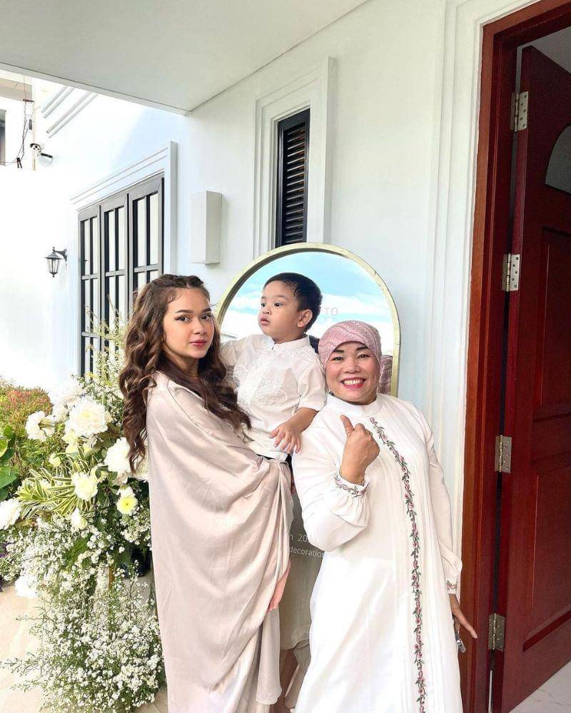 Instagram.com/dewizuhriati