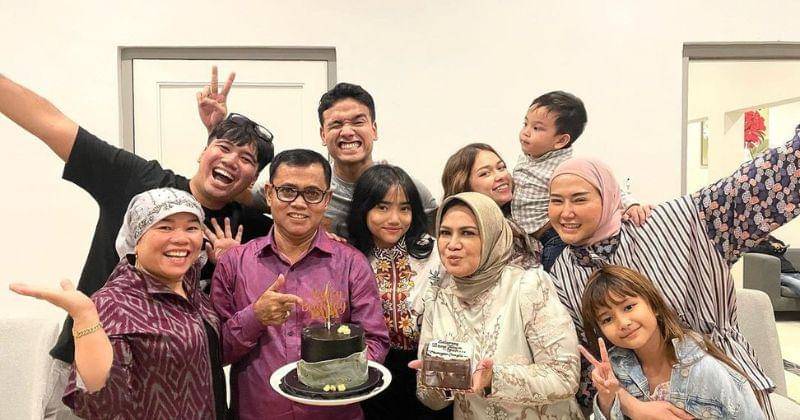 Instagram.com/dewizuhriati