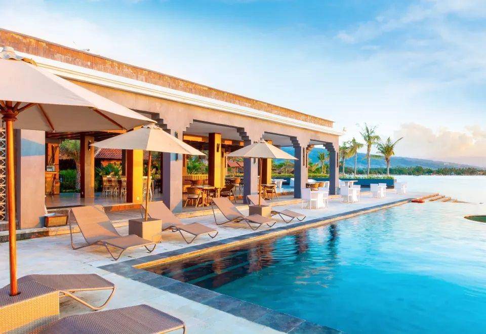 7 Rekomendasi Resort di Bali Utara, Tawarkan View Menawan