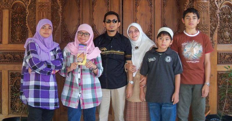 Facebook.com/Bukhori Yusud
