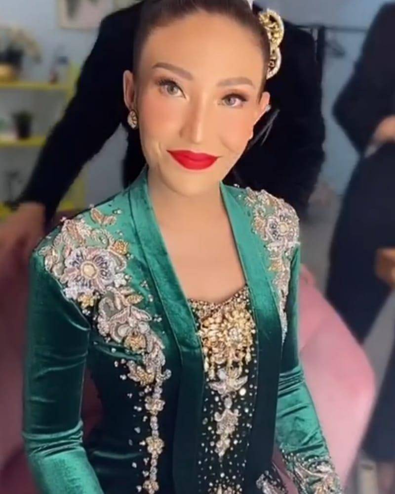 Instagram.com/mrsayudewi