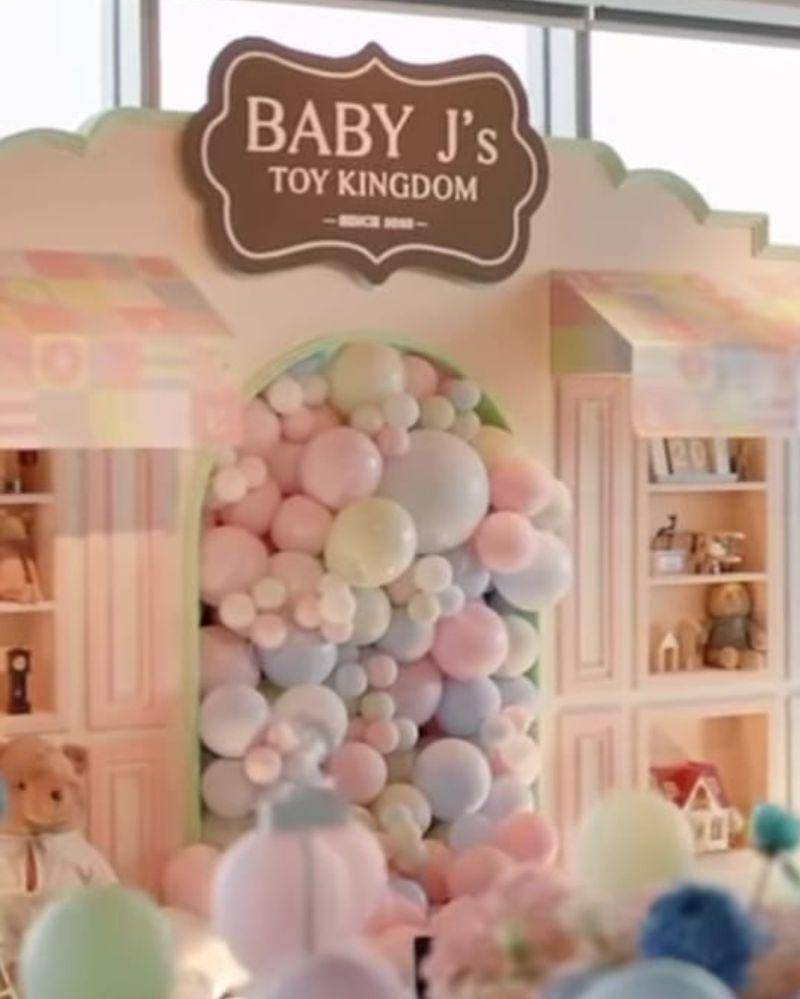 Instagram.com/@clarissatanoe