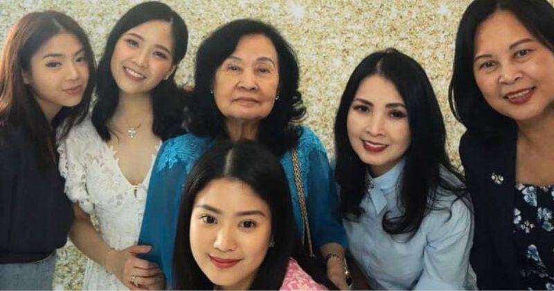 Instagram.com/@clarissatanoe