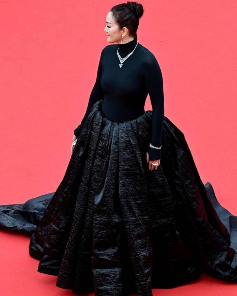 Instagram.com/aljamilamag