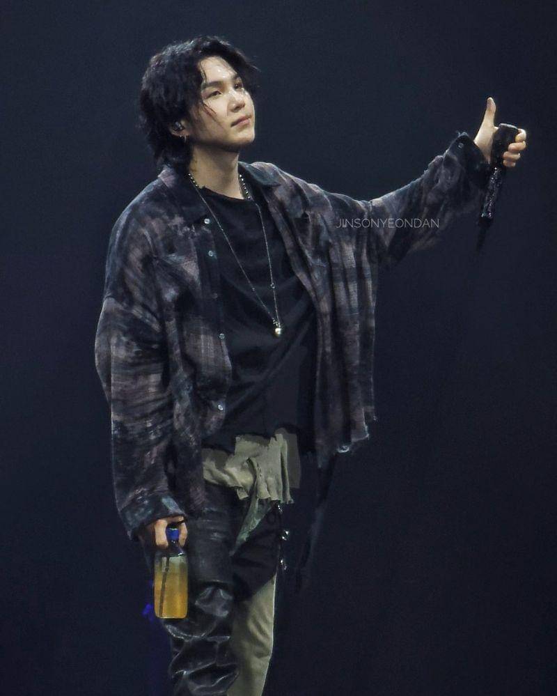 Twitter.com/JlNSONYEONDAN