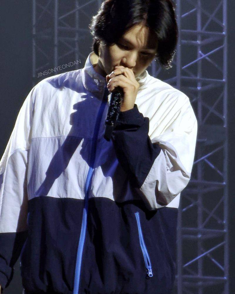 Twitter.com/JlNSONYEONDAN