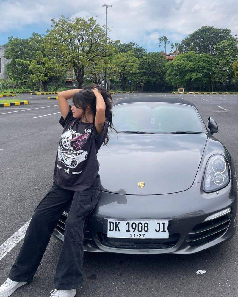 Instagram.com/jennifercoppenreal20