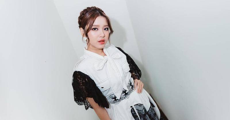 Instagram.com/tiaraandini