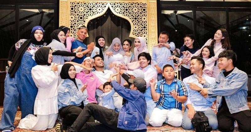 Instagram.com/@aurelie.hermansyah