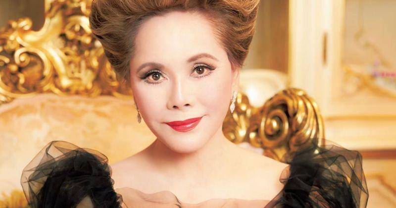 Instagram.com/dewisukarnoofficial