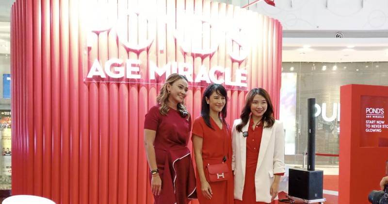 Konferensi Pers POND'S Age Miracle di Central Park Mall, Jakarta pada Kamis (8/6/2023). - Popmama.com/Nurul Khoiriyah