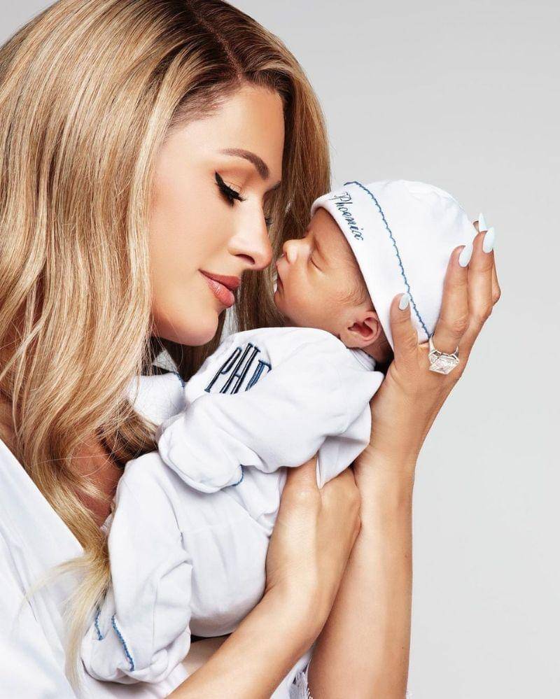 Instagram.com/@parishilton