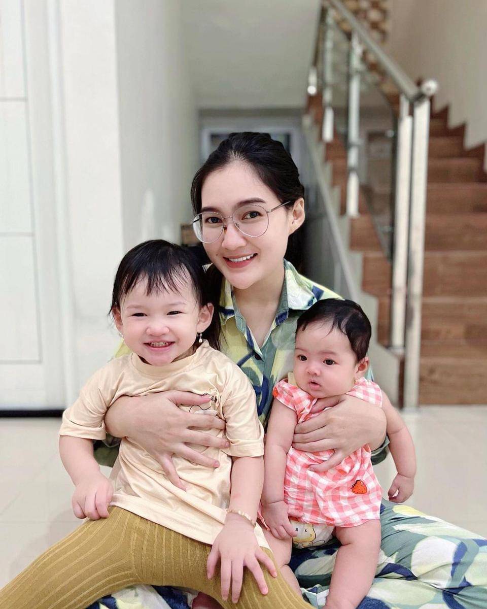 Instagram.com/nellakharisma