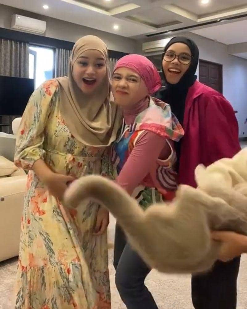 Instagram.com/genifaruk