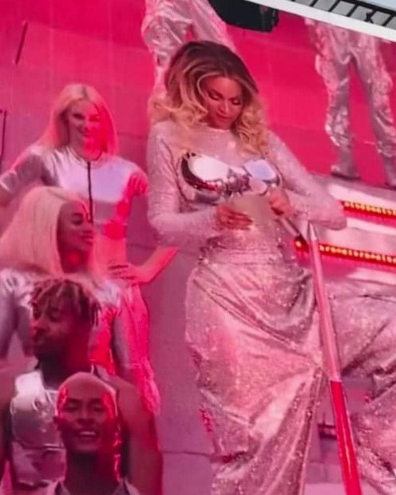 Instagram.com/@relationships.USA