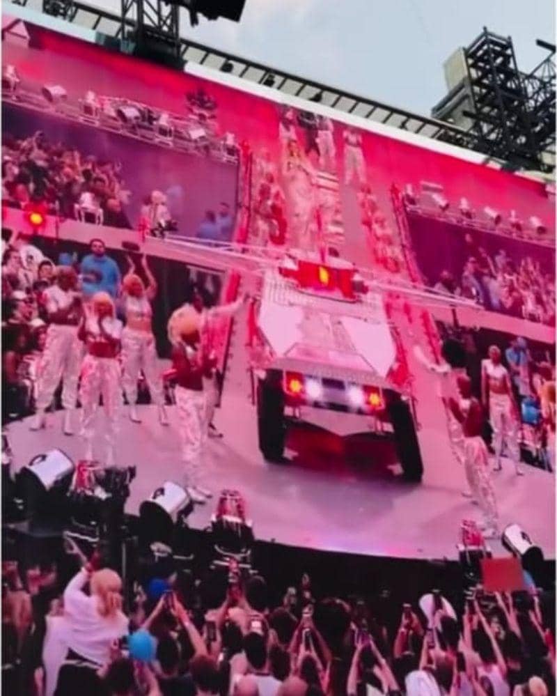 Instagram.com/@relationships.USA